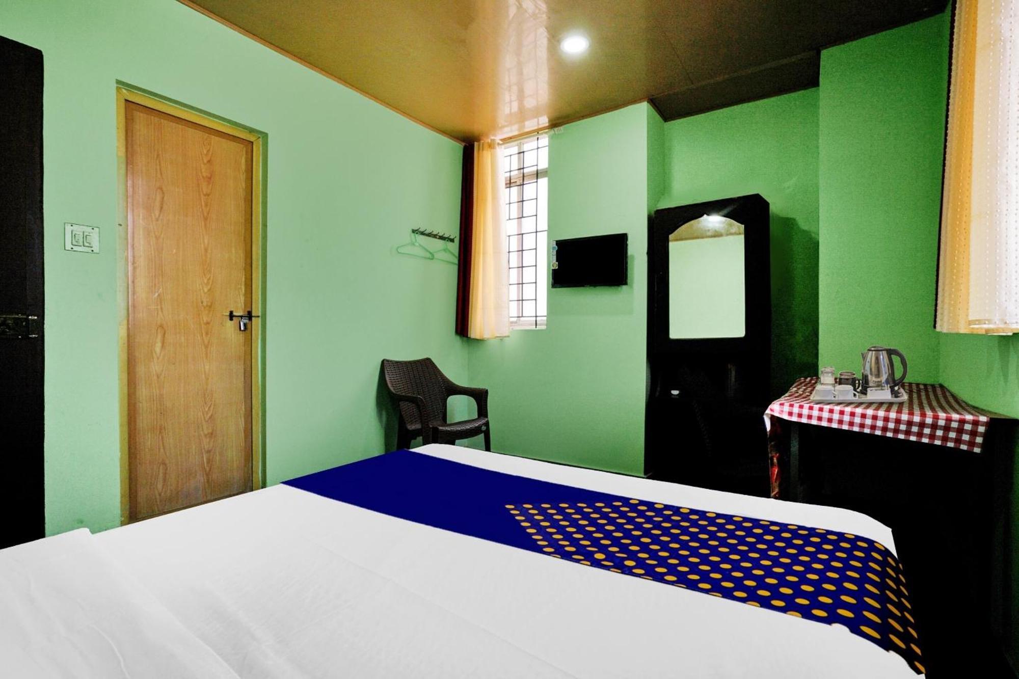 Hotel O Ashok Inn Kazhakuttam Bagian luar foto